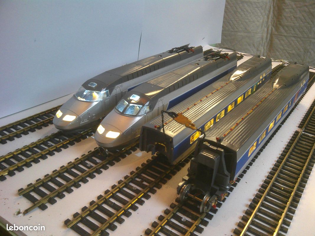 Train electrique Jouef et Hornby HO - Modélisme