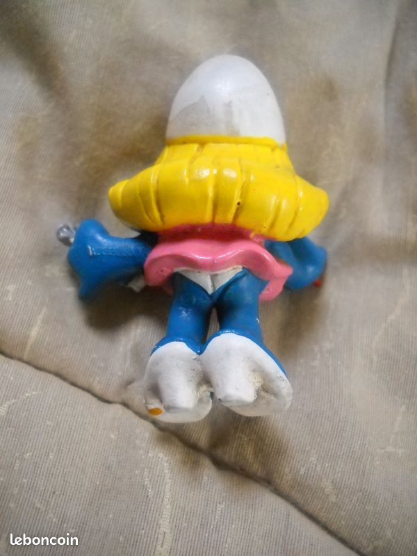 Figurine stroumphette (image 2)