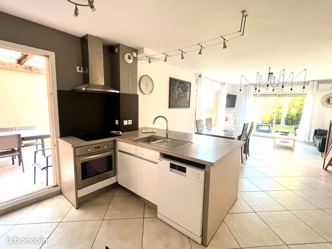 Maison 3 pièces 72 m² · à Roquebrune-sur-Argens · 72 m² · 395 000 €