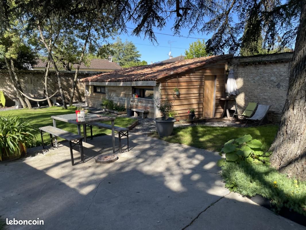 Maison 8 pièces 130 m² - Cognac 16100 (image principale 2)