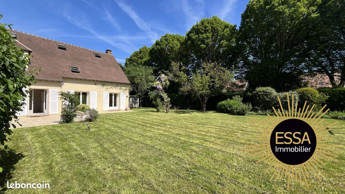 Maison 8 pièces 200 m² · à Chavenay · 200 m² · 650 000 €