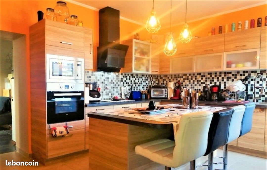 Maison 3 pièces 118 m² · à Vergigny · 118 m² · 110 000 €