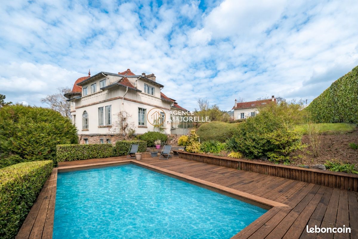 Maison 12 pièces 250 m² · à Épinal · 250 m² · 475 000 €