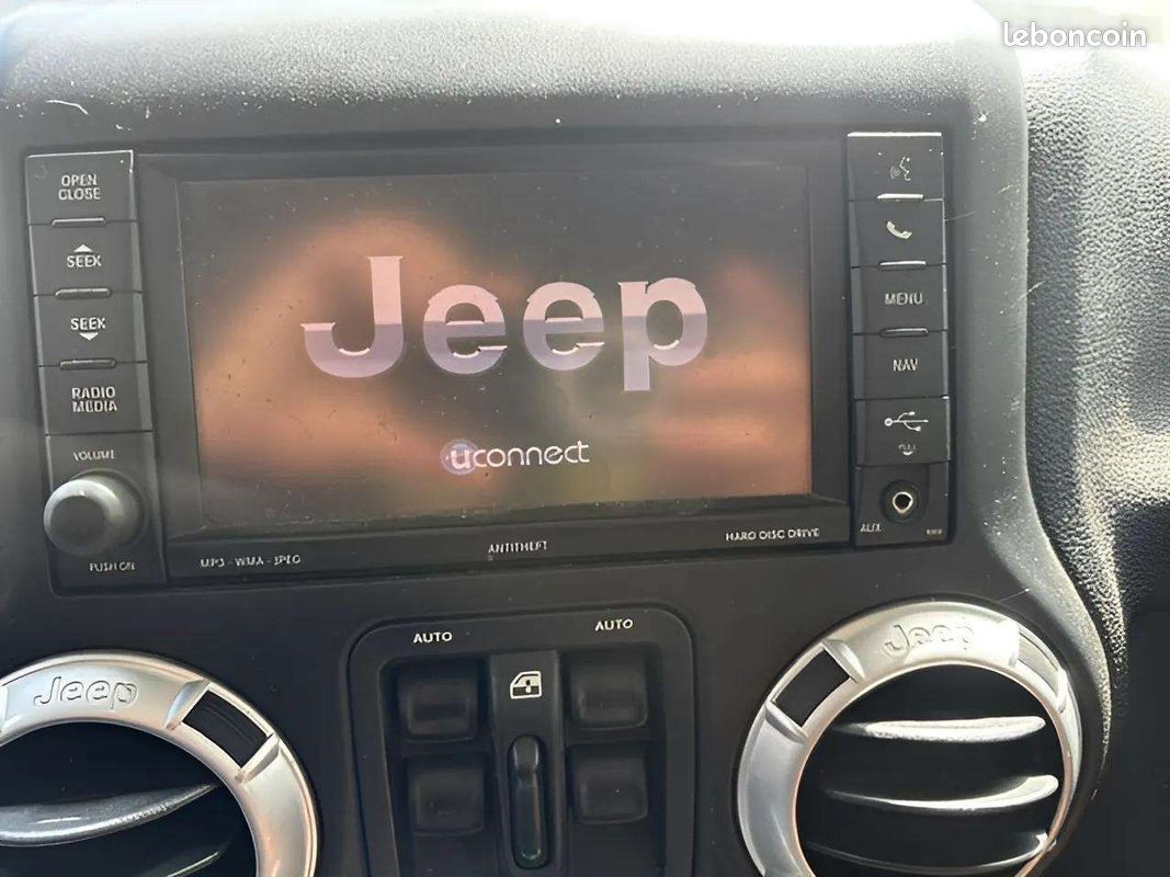 Jeep WRANGLER 2.8 CRD 200CH FAP WRANGLER X BVA (image 11)