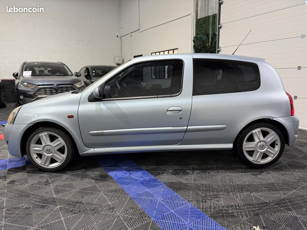 RENAULT CLIO RS 2.0i 16V 172ch - Garantie 3 MOIS (image 4)