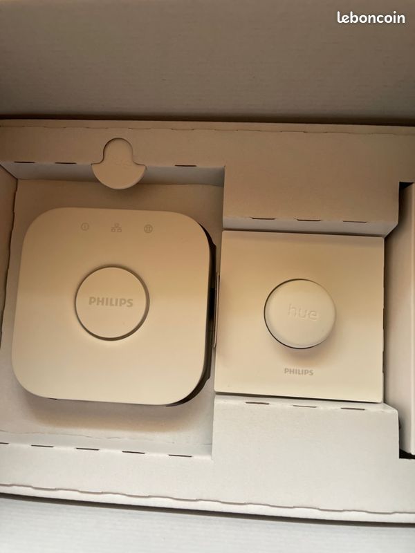 Philips Hue White & Color Ambiance GU10 - Pack de 3 Ampoules Connectées GU10 4.3W , Bluetooth, Contrôle Vocal avec Alexa, Google Assistant et Apple Homekit,16 millions de Couleurs,LuminositéRéglable (image 2)