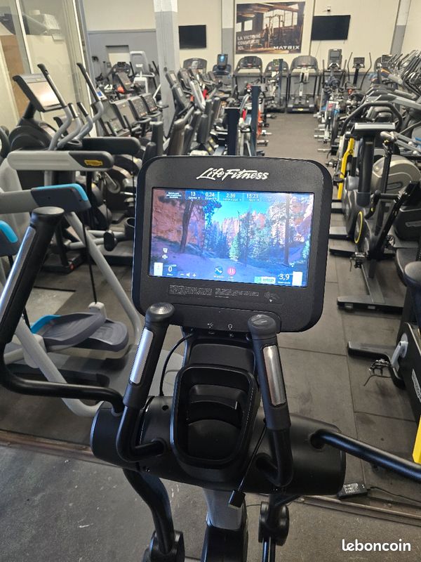 Cardio-training Vélo Elliptique 95 X DISCOVER SE LIFE FITNESS
