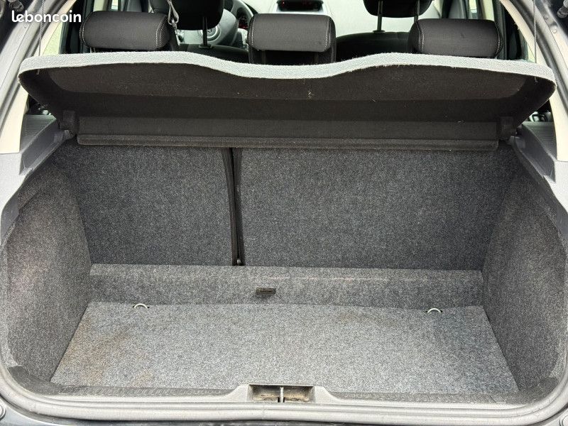 Renault CLIO III 1.2 16V 75CH AUTHENTIQUE 5P lpg/essence (image 9)