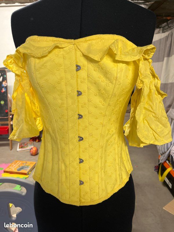 Corset printanier (image 1)