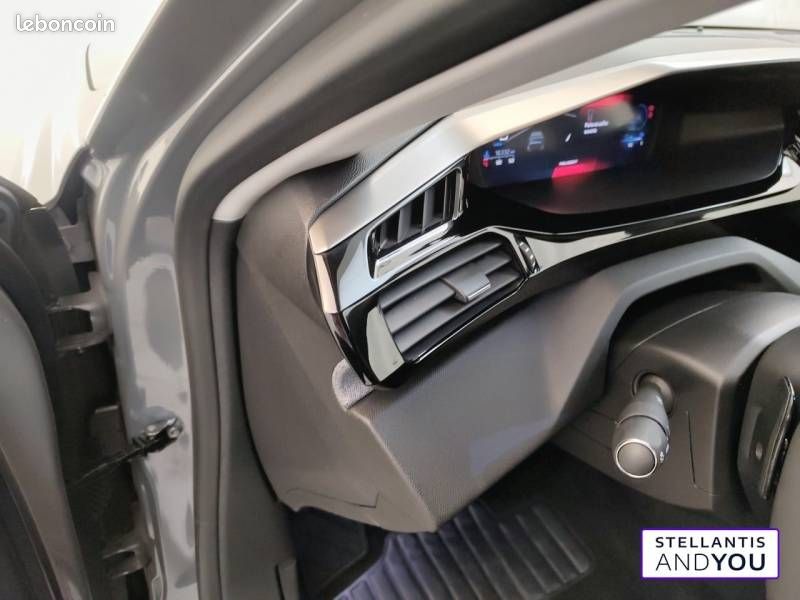 Peugeot 308 Hybrid 145 e-DCS6 Allure (image 33)