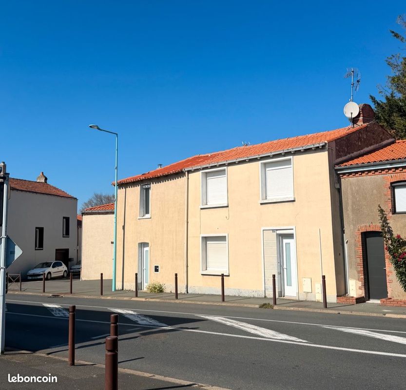 Maison 4 pièces 101 m² · à Nuaillé · 101 m² · 185 000 €