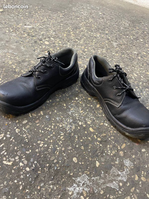 Chaussure de sécurité 42 (image 1)