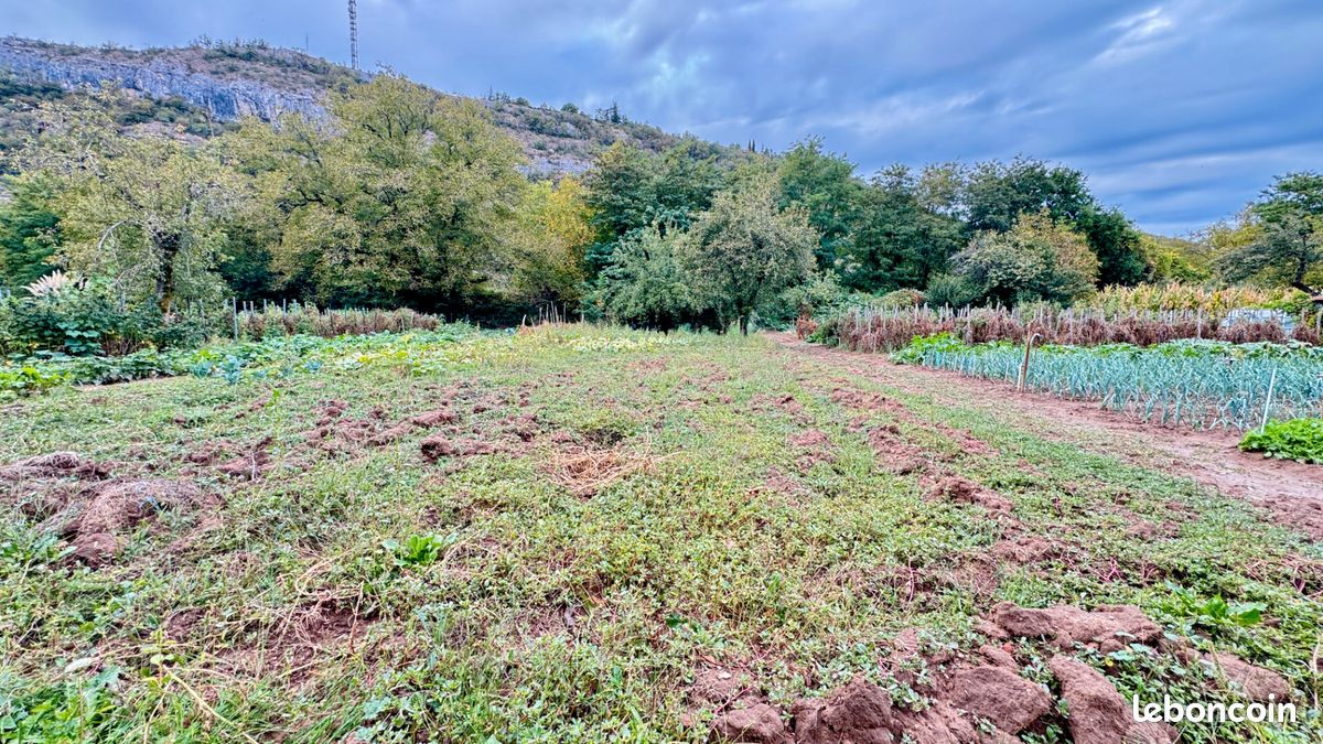 Terrain 539 m² · à Cajarc · 539 m² · 12 000 €