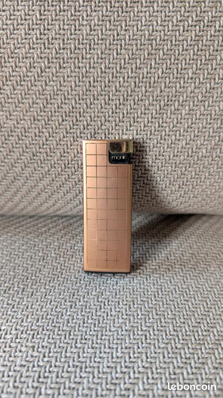Ancien briquet (image 1)