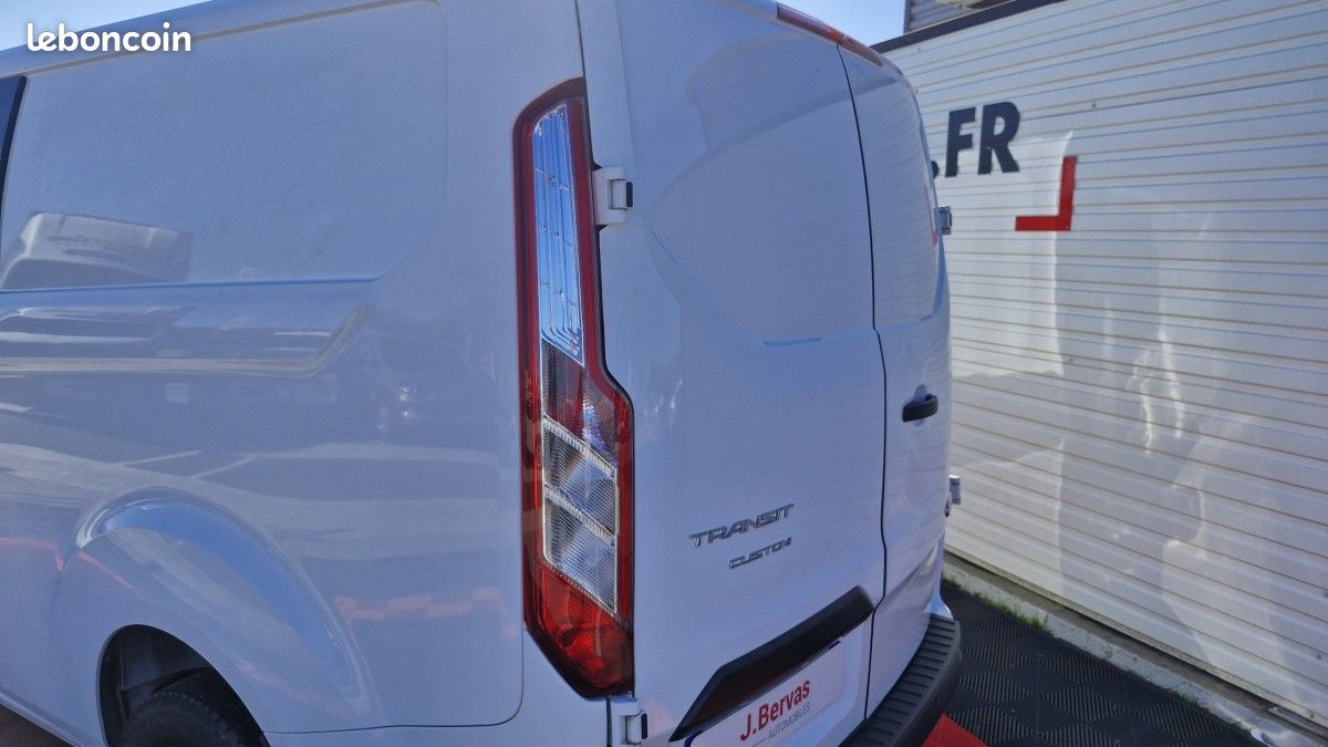 Ford Transit Custom CABINE APPROFONDIE L2H1 2.0 Ecoblue 130 Trend Business (image 22)