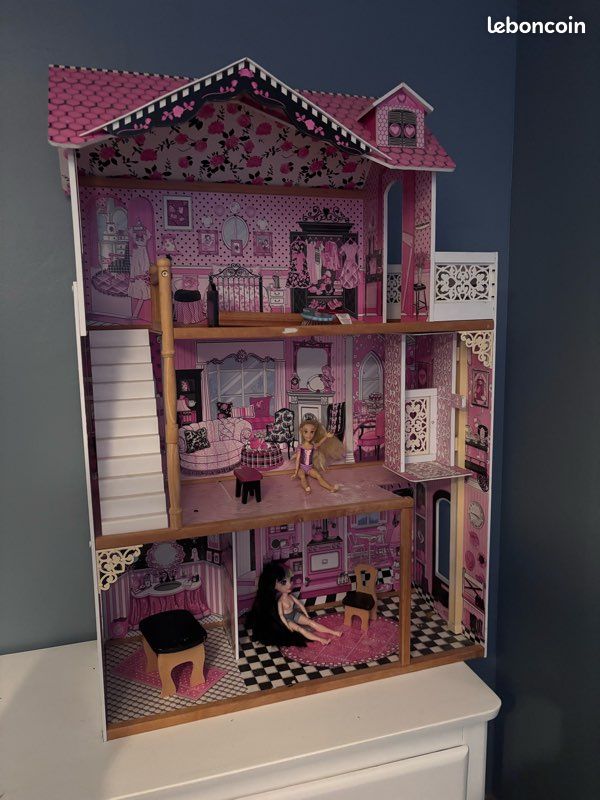 Maison de poupée en bois 3 étages bon état (image 1)