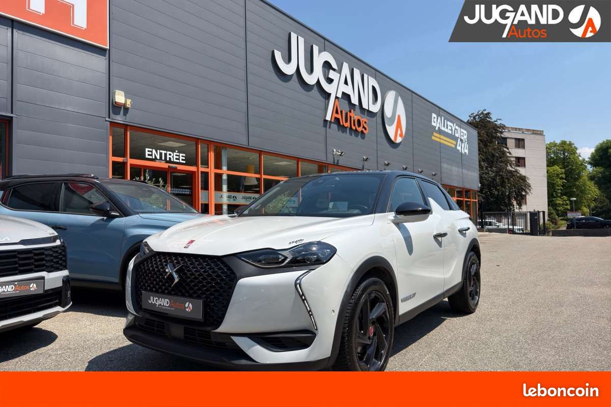 DS 3 Crossback 130 EAT8 PERFORMANCE LINE (image 1)
