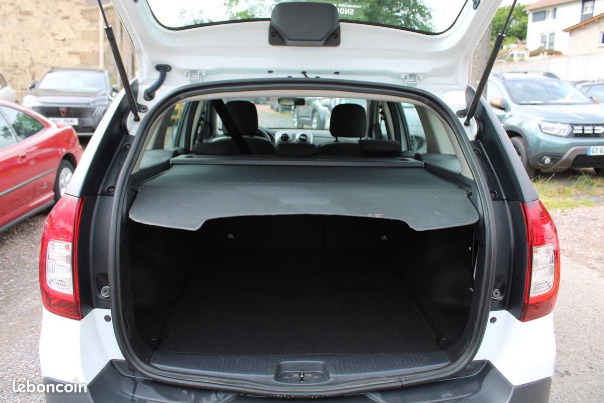 Dacia LOGAN MCV 1L5 BLUEDCI 95 STEPWAY CAMÉRA GPS USB RÉGULATEUR BLUETOOTH ABS LEDS CLIMAT (image 6)