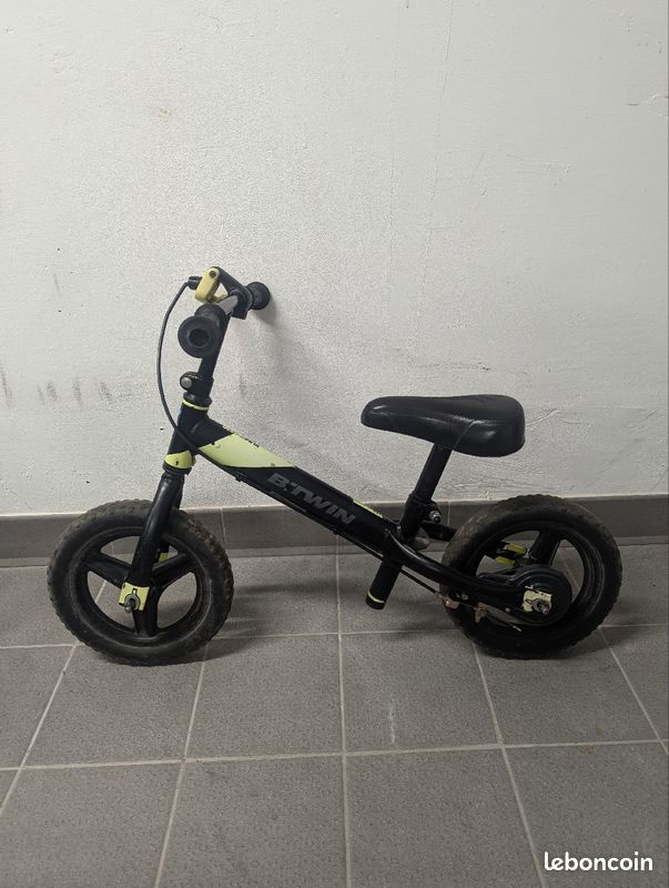 Bicicleta Draisienne B Twin Noire Draisienne Enfant Runride 520