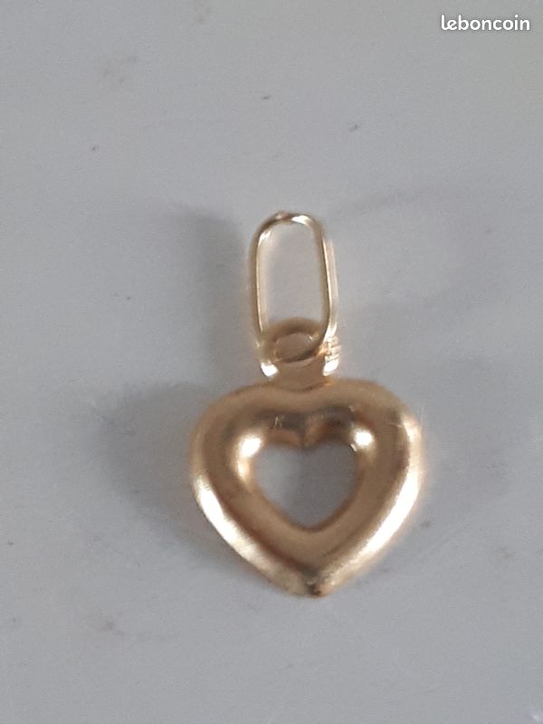 Pendentif Cœur En Plaqué Or Jaune - Occasion - Bijou Générique Sans Marque