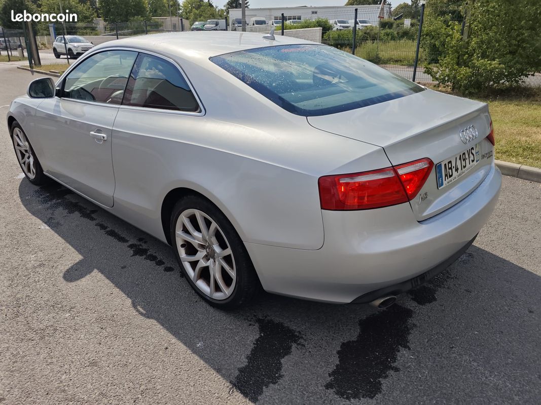 AUDI A5 Coupé DIESEL Quattro 3.0 TDi V6 24V 240CV (image 5)