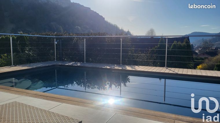 Propriété 10 pièces 297 m²