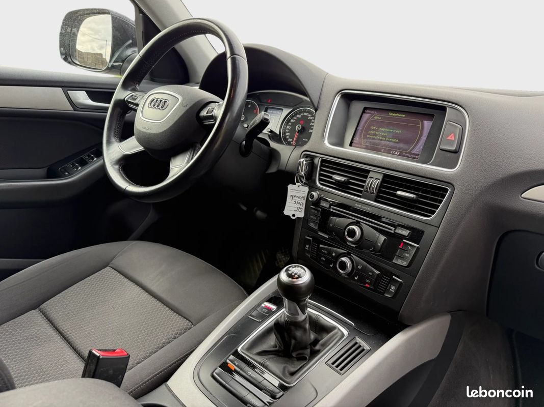 Audi Q5 2.0 TDi 143 AMBIENTE QUATTRO XENONS (image 8)