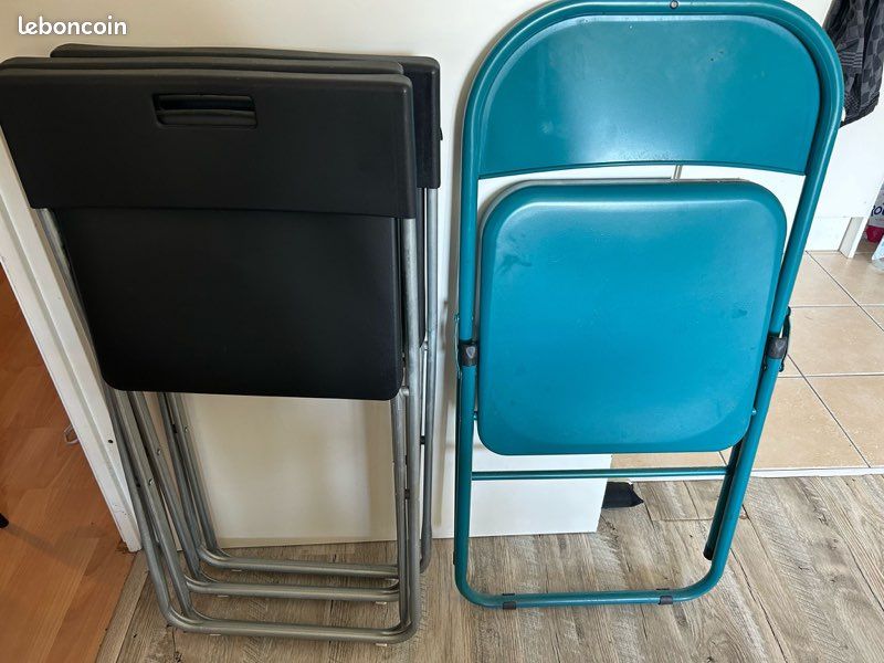 Vends lot de chaises pliables (image 1)