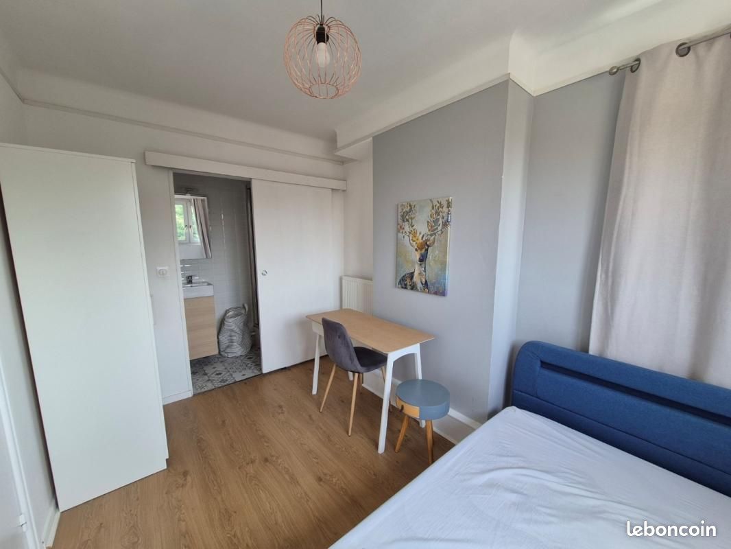 Appartement 1 pièce 9 m² · à Lille · 9 m² · 550 €