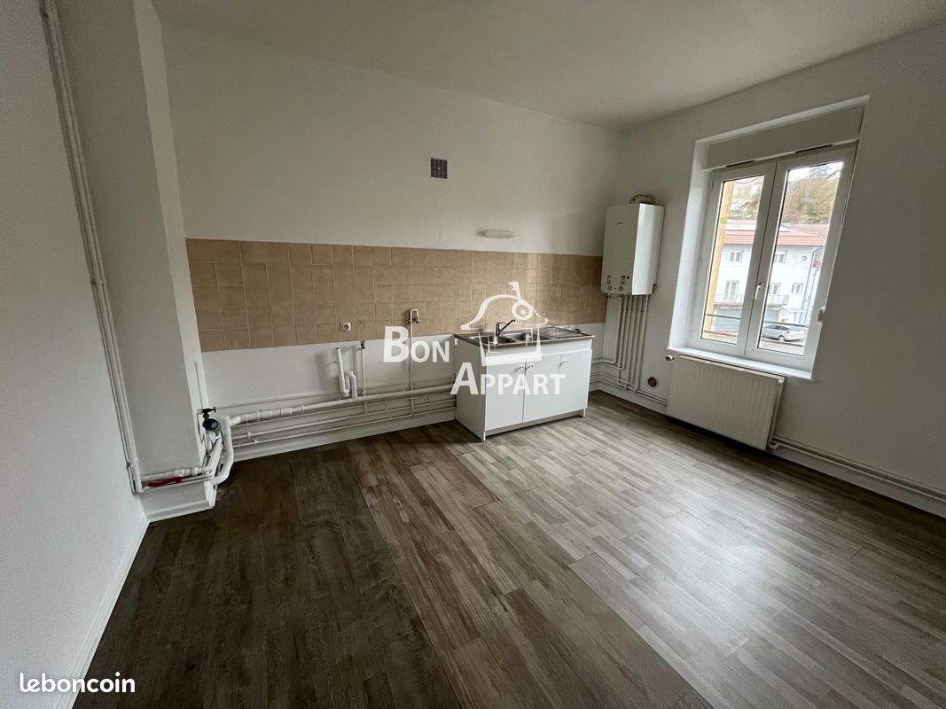 Appartement 4 pièces 83 m² · à Auboué · 83 m² · 570 €