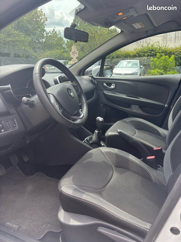 Renault Clio 4 (image 13)