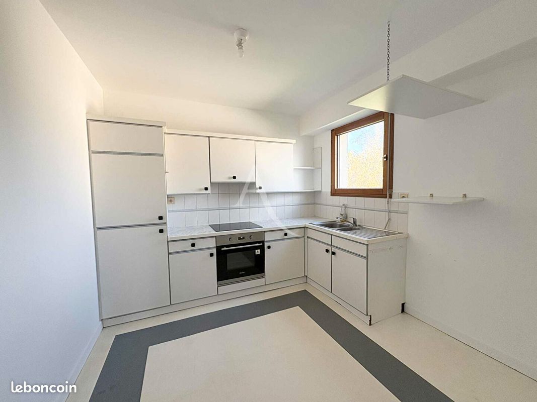 Appartement a louer saint-sebastien-sur-loire - 4 pièce(s) - 76 m2 - Surfyn