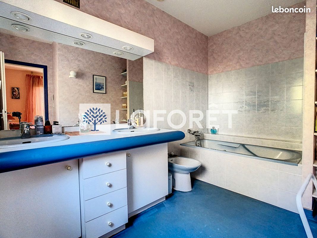 Maison 6 pièces 169 m² - Bressuire 79300 (image principale 12)