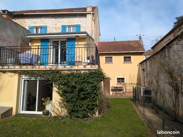 Maison 7 pièces, 4 chambres, 118 m2 à Soisy sur seine