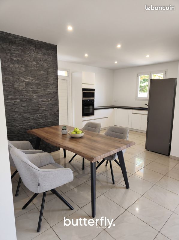 Maison 5 pièces 120 m² · à Les Abymes · 120 m² · 1 900 €/mois