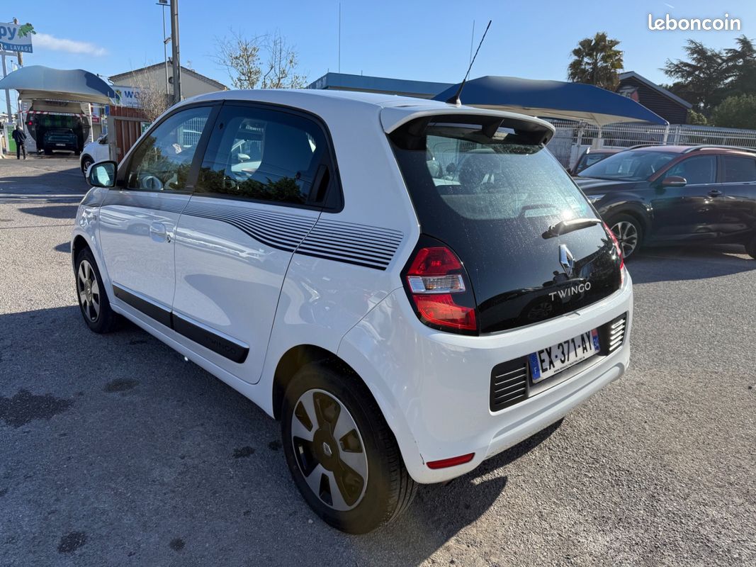 Renault TWINGO III Renault Twingo III 1.0 SCe 12V 69 cv Limited (image 4)