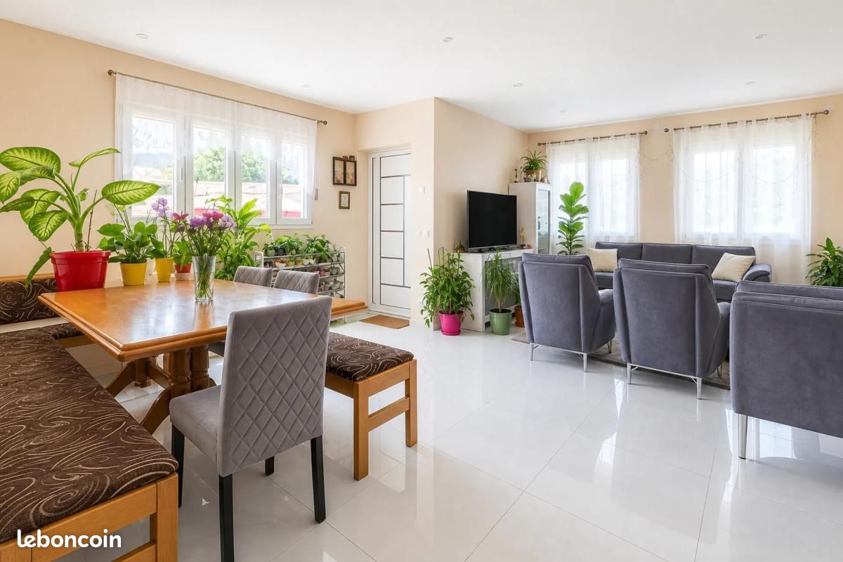 Maison 8 pièces 113 m² · à Drancy · 113 m² · 585 000 €