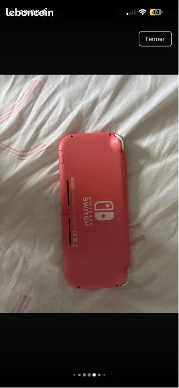 Switch lite rose avec accessoires pratiquement neuf (image 3)