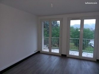Appartement a louer bourgoin-jallieu - 3 pièce(s) - 49 m2 - Surfyn