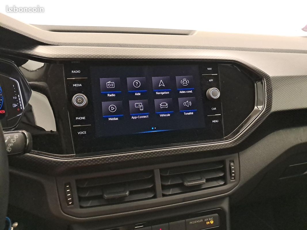 VOLKSWAGEN T-Cross 1.0 TSI 110 Start/Stop BVM6 Life Tech (image 17)