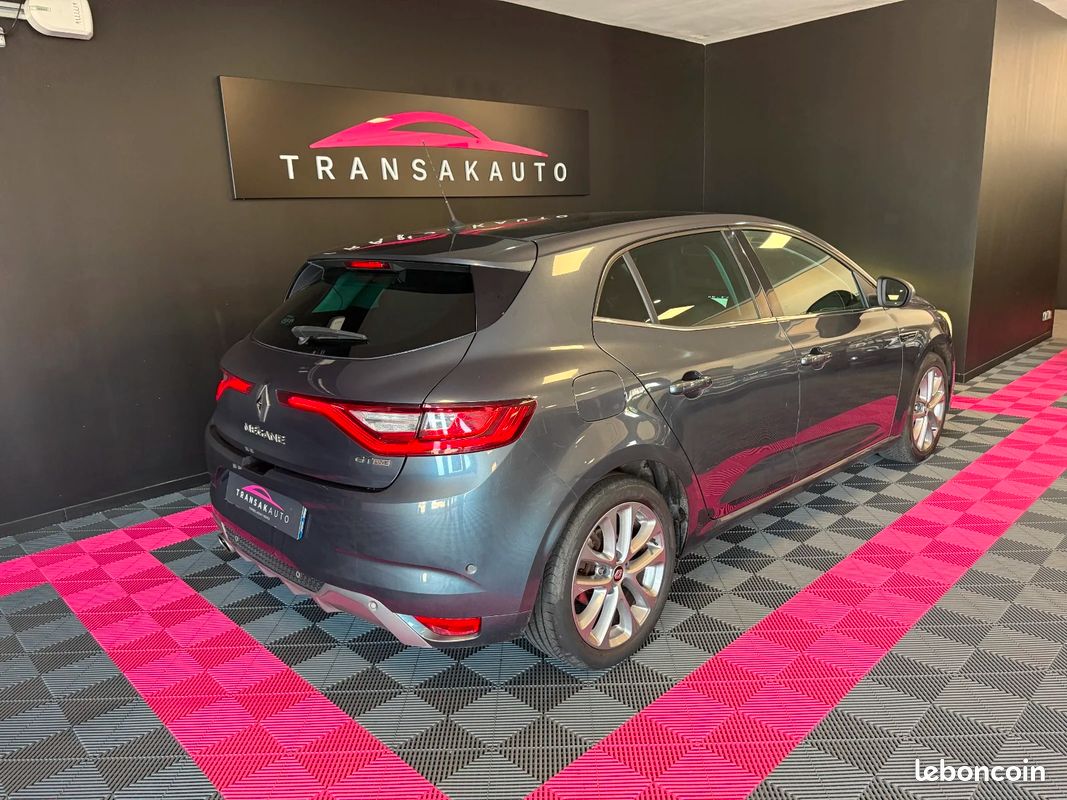 RENAULT MEGANE 4 1.2 TCE 130ch GT-LINE / Bose / Suivi D'entretien Complet (image 5)