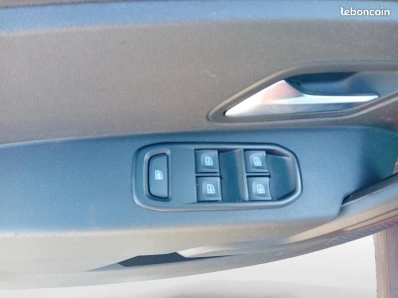 Dacia Duster 1.5 Blue dCi 115ch Confort 4x2 (image 21)