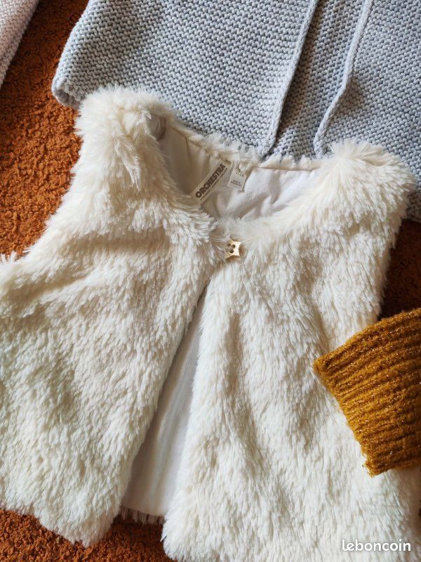 Lot gilet sans manches filles de 6 a 12 mois (image 3)