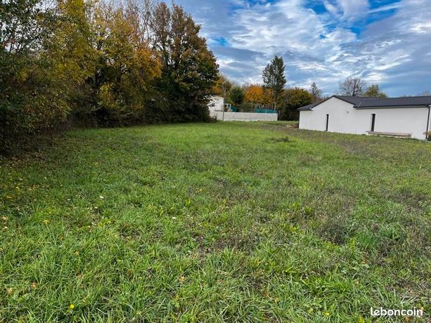 Terrain 1 230 m² Brulain