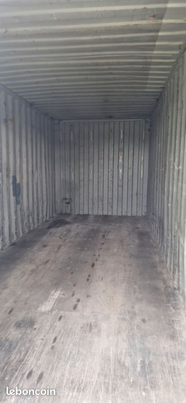 Parking 15 m² · à Hyères · 15 m² · 200 €/mois