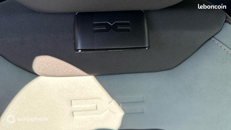 Dacia Duster 1.8 hybrid 155ch Extreme (image 16)