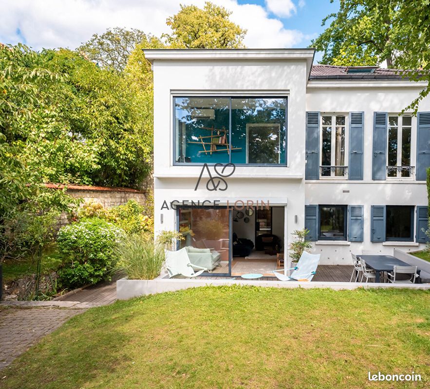 Maison 8 pièces 163 m² · au Vésinet · 163 m² · 1 590 000 €