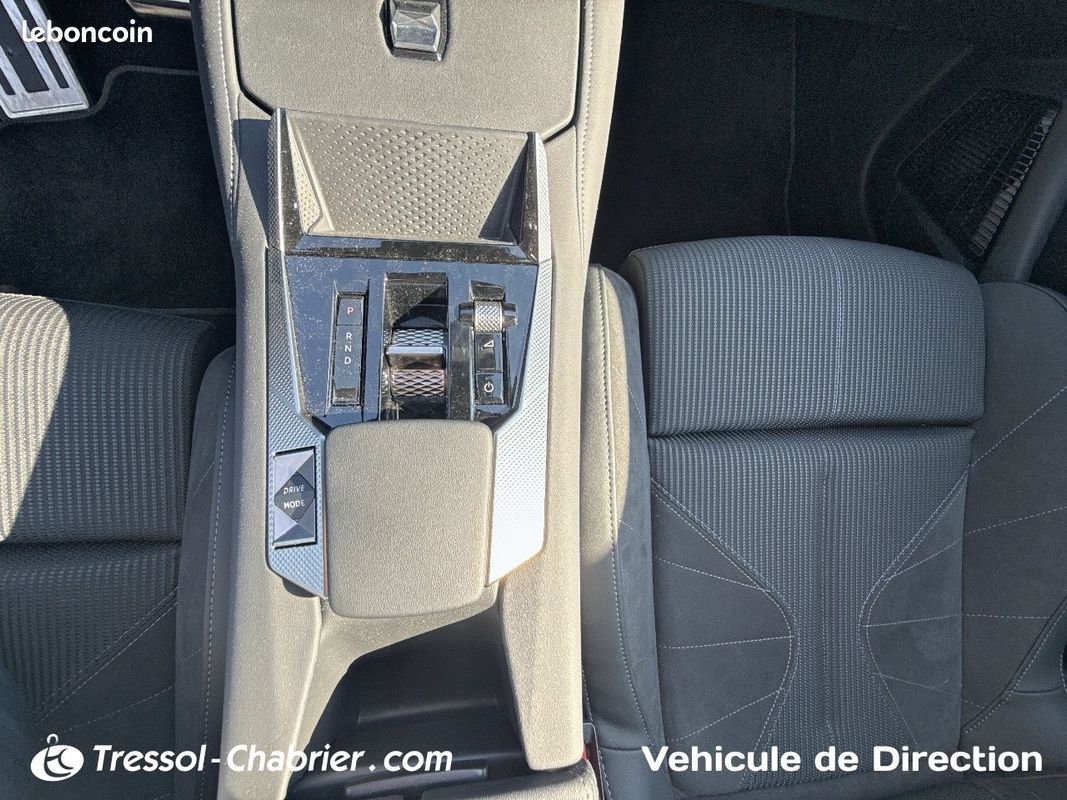 DS N°4 E-Tense Etoile - Alcantara (image 12)