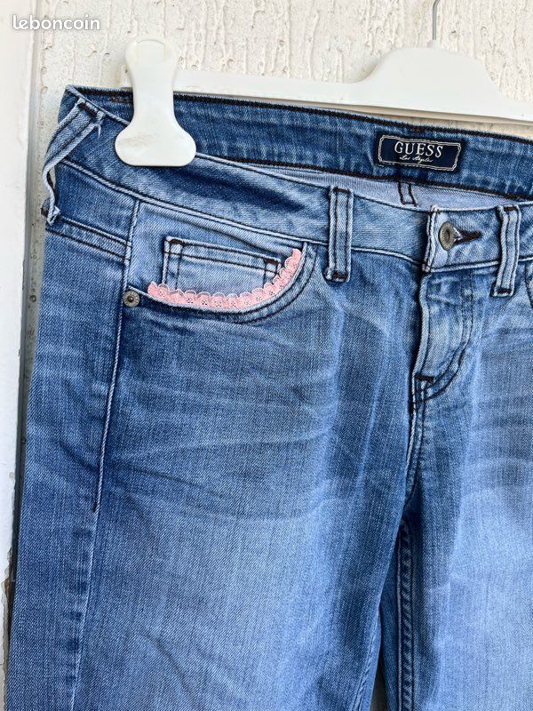 Jean Guess femme Taille 40 (image 2)