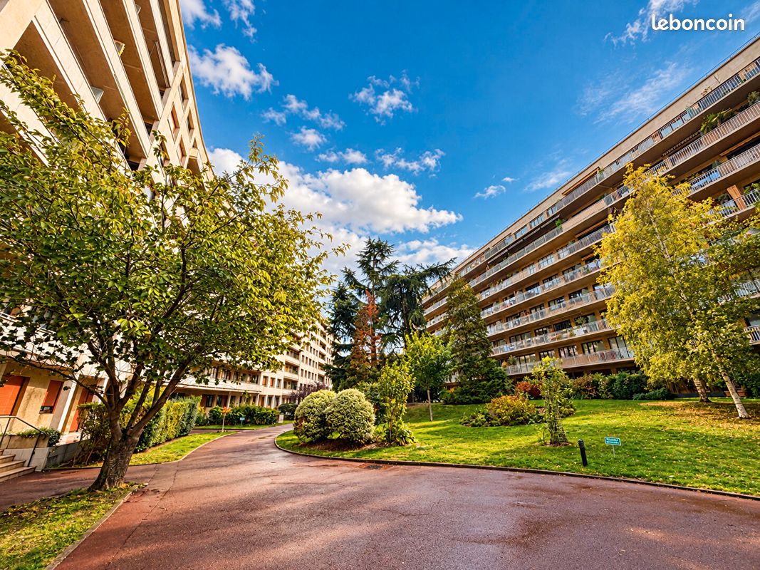 Appartement 4 pièces 119 m² · à Saint-Cloud · 119 m² · 745 000 €